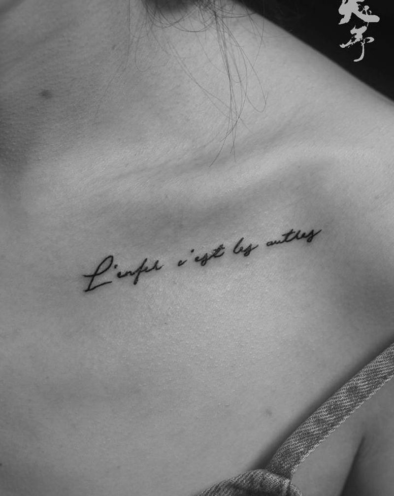 西安天予刺青黑灰作品纹身图片_胸部纹身图案