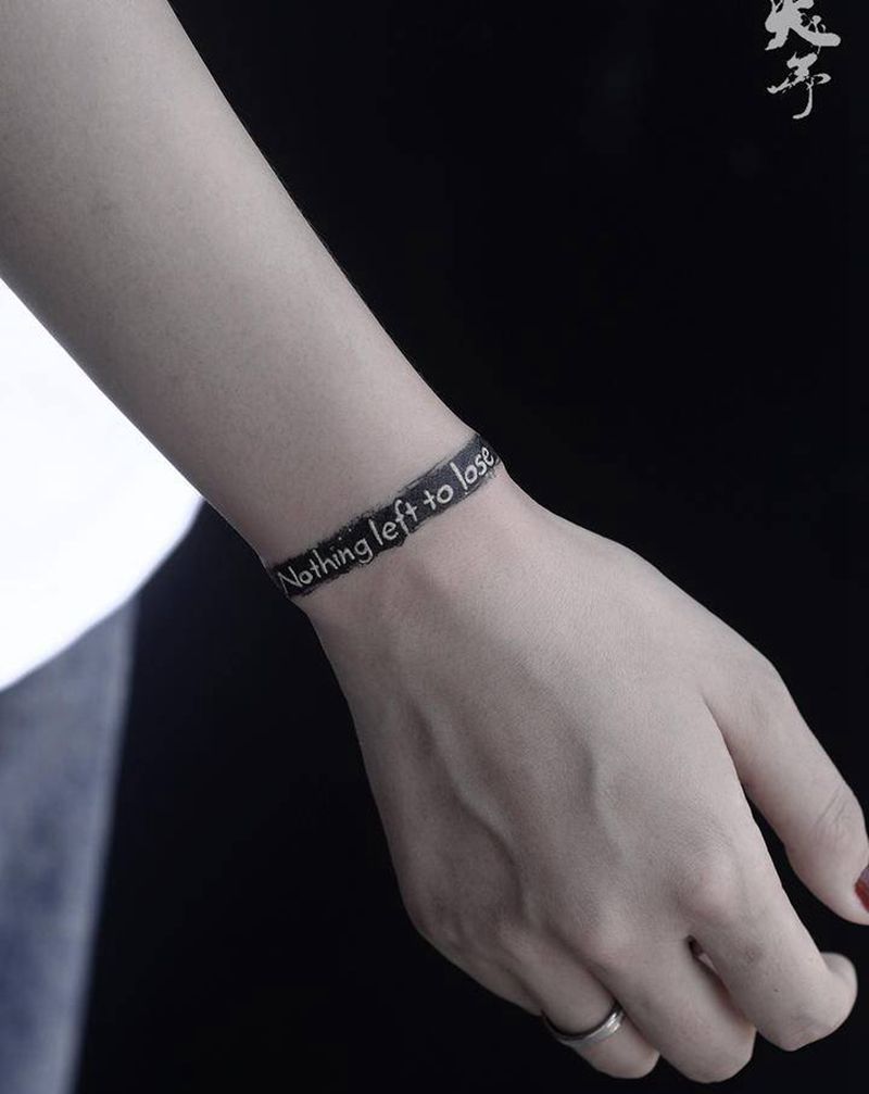 西安天予刺青黑灰作品纹身图片_手部纹身图案