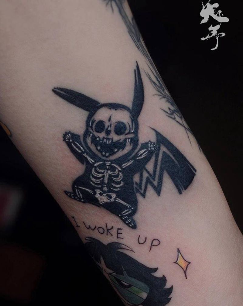 西安天予刺青黑灰作品纹身图片_手臂New School纹身图案