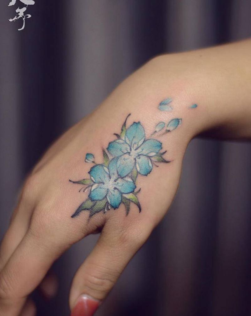 西安天予刺青遮盖作品纹身图片_手部纹身图案