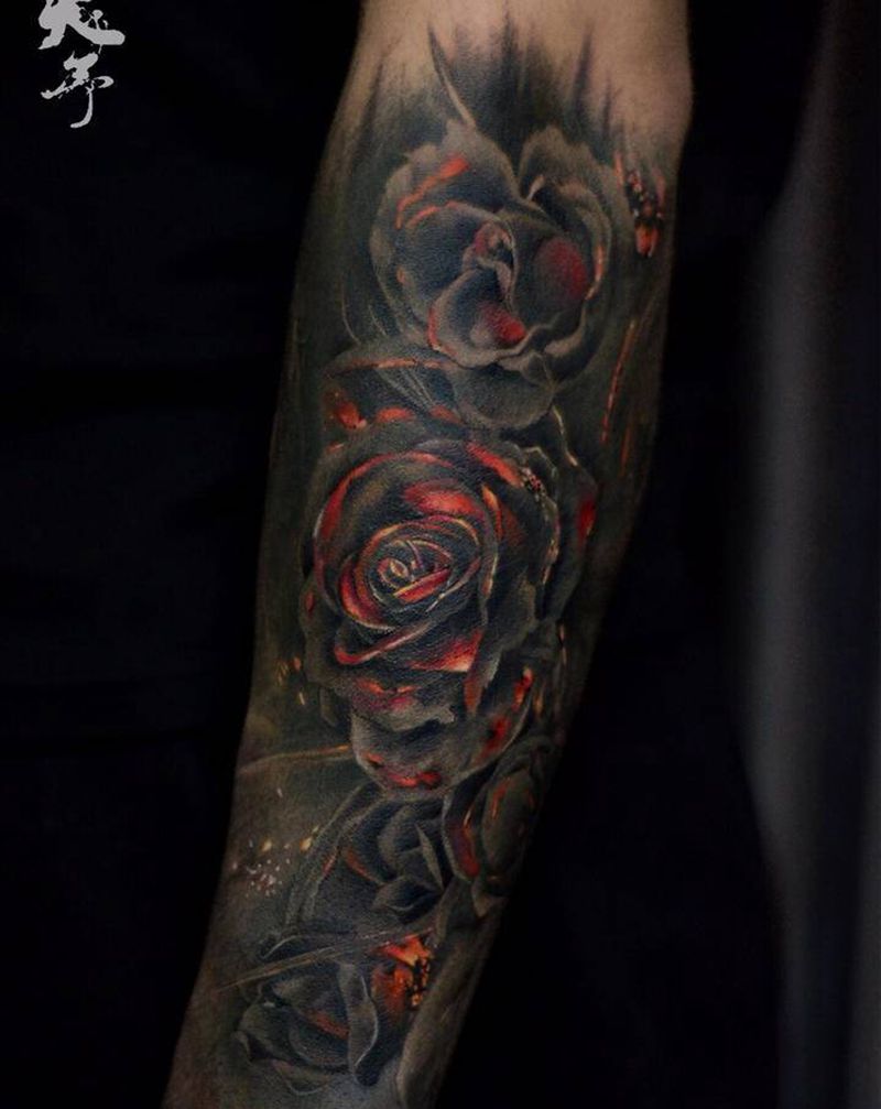 西安天予刺青写实作品纹身图片_手臂欧美写实玫瑰纹身图案