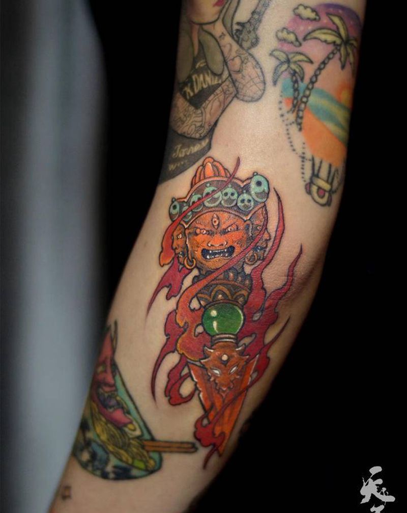 降魔杵纹身图片_手臂新传统纹身图案