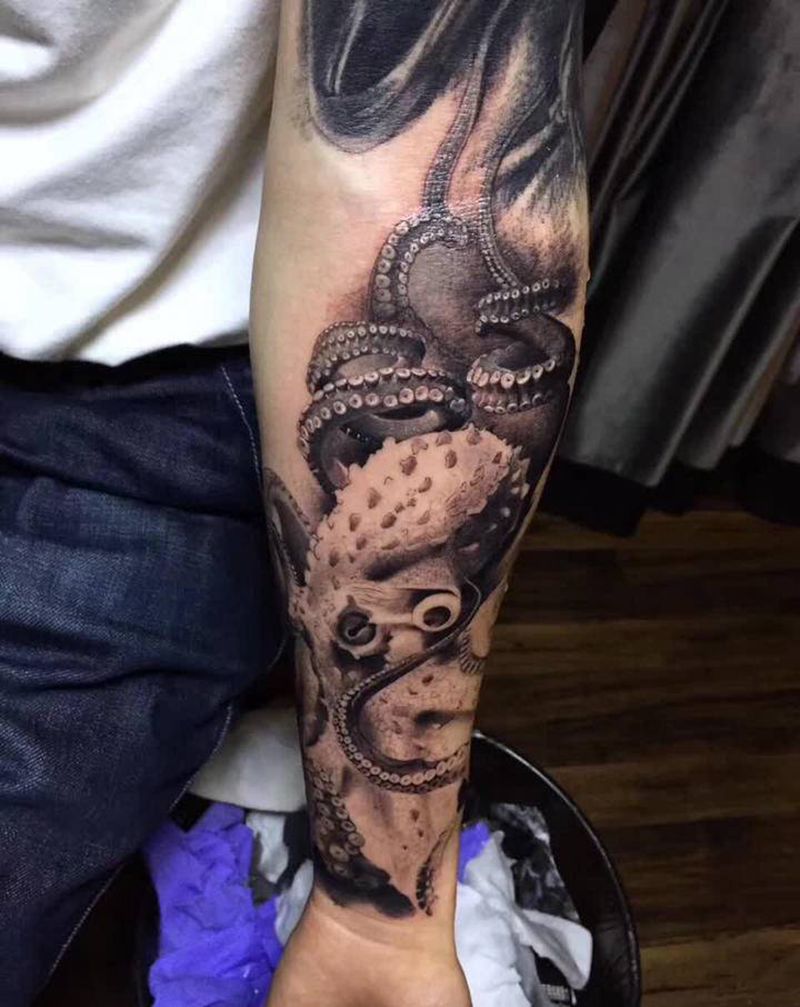 写实作品（未完成）纹身图片_手臂纹身图案