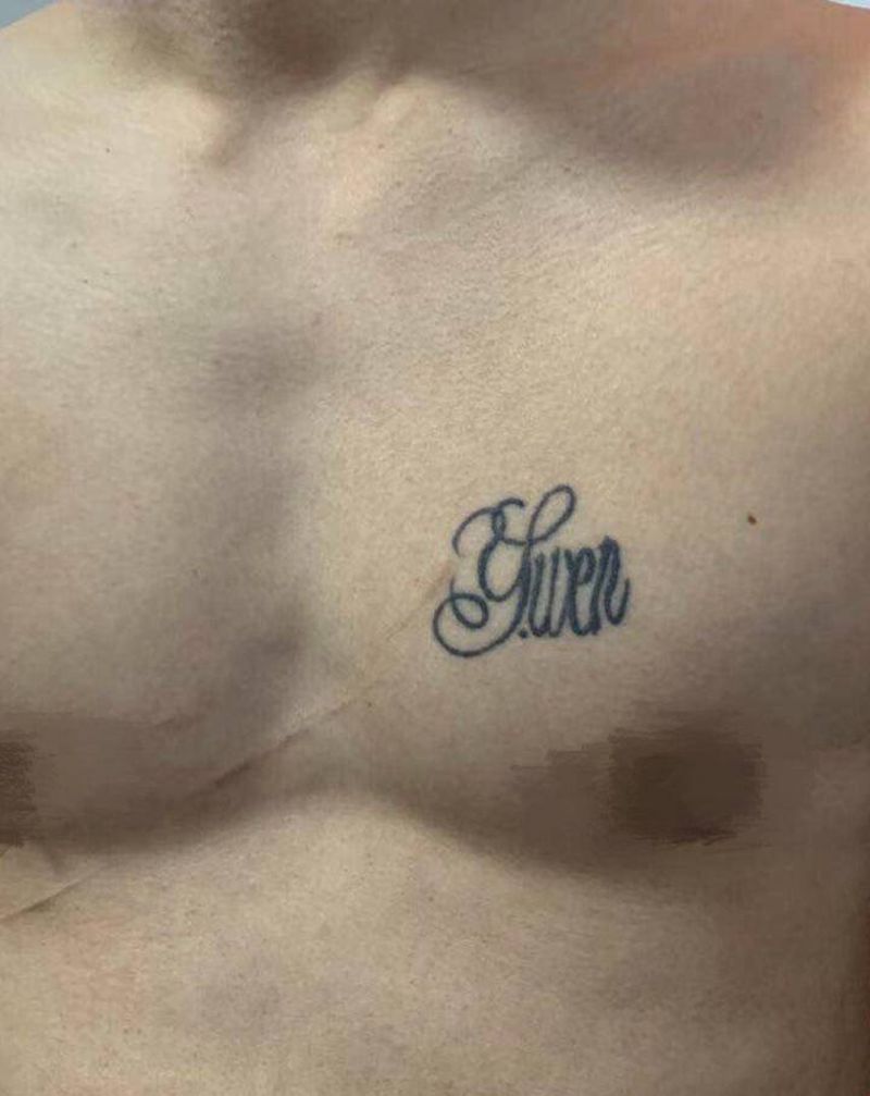 纹身遮盖纹身图片_胸部纹身图案