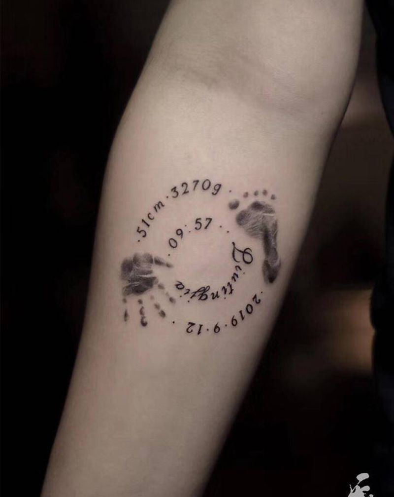 宝宝的记录纹身图片_手臂纹身图案