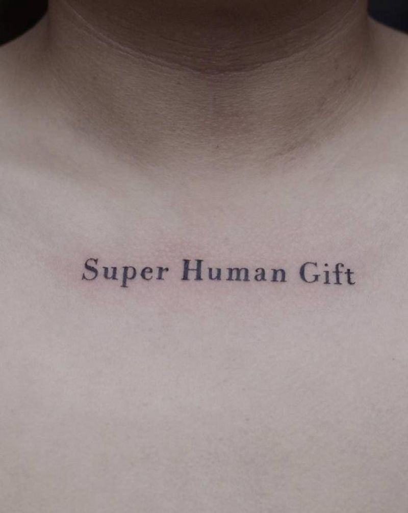 字母作品纹身图片_胸部纹身图案