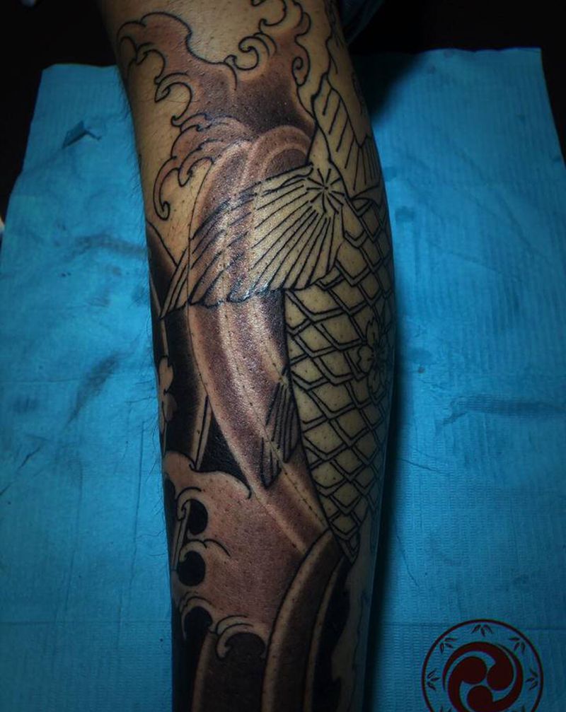 未完鱼包小腿纹身图片_腿部脚部新传统老传统纹身图案