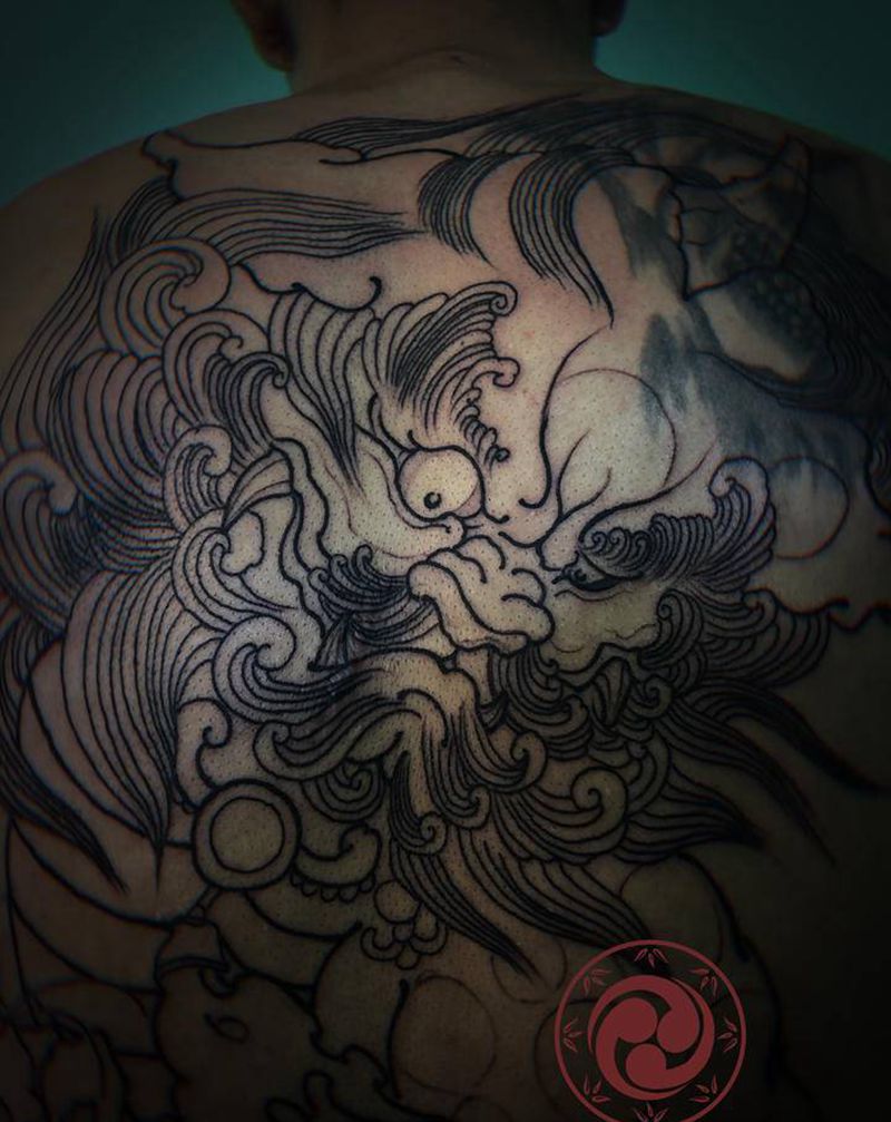 唐狮子未完纹身图片_背部腰部新传统老传统纹身图案