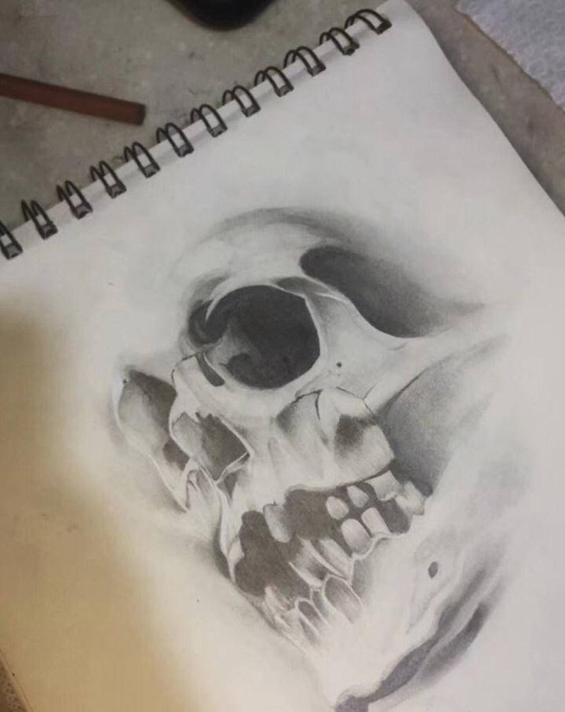 写实骷髅手稿纹身图片_手臂胸部欧美写实新传统纹身图案