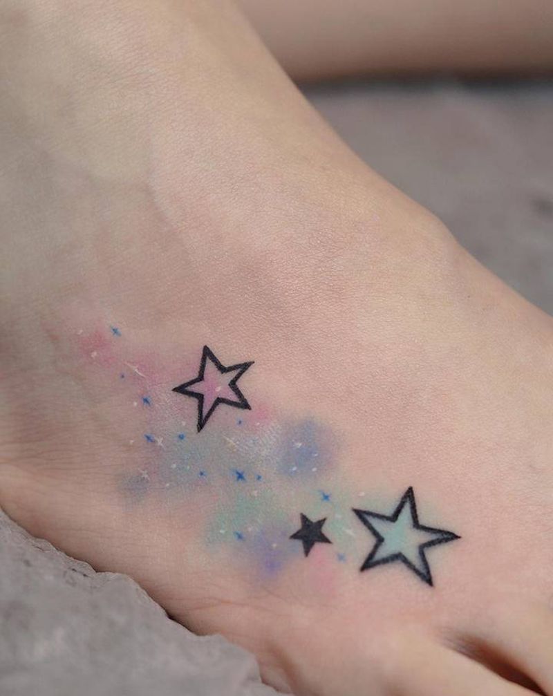 【每日作品】小星星✨纹身图片_脚部水墨纹身图案