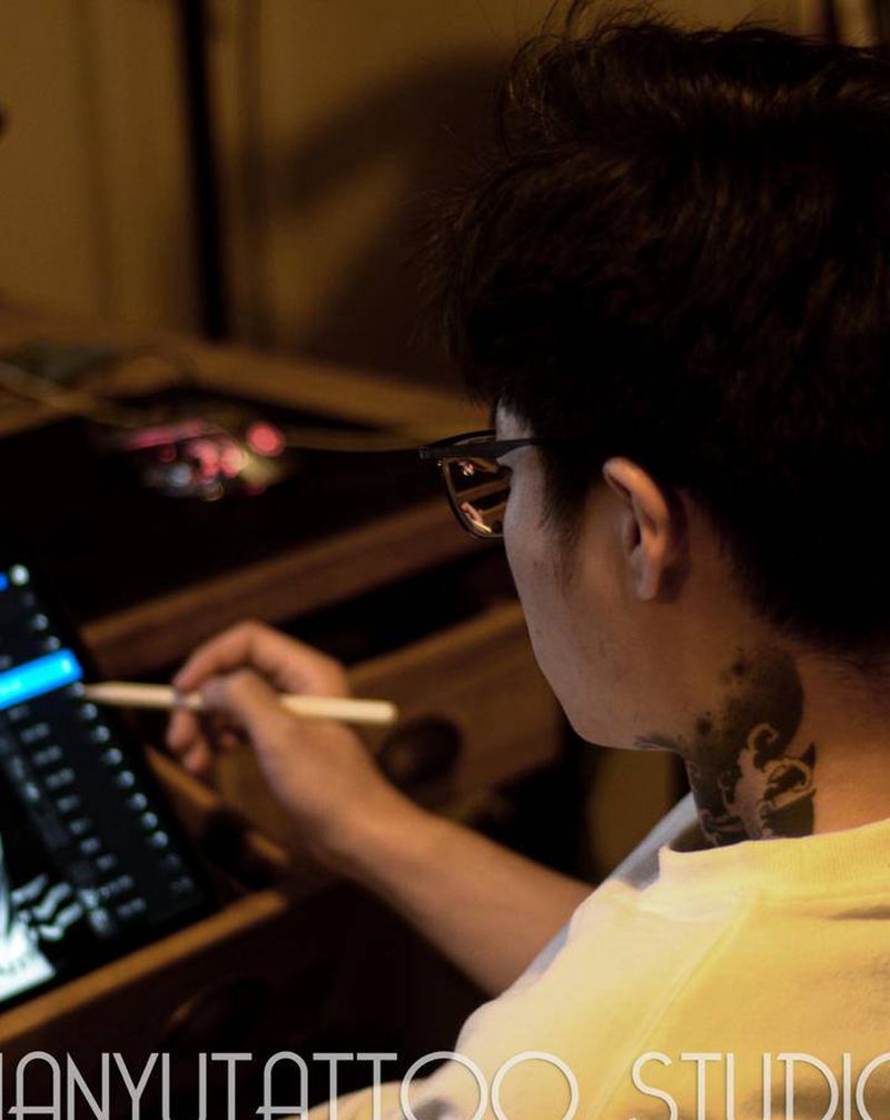 创作时间纹身图片_创作纹身图案