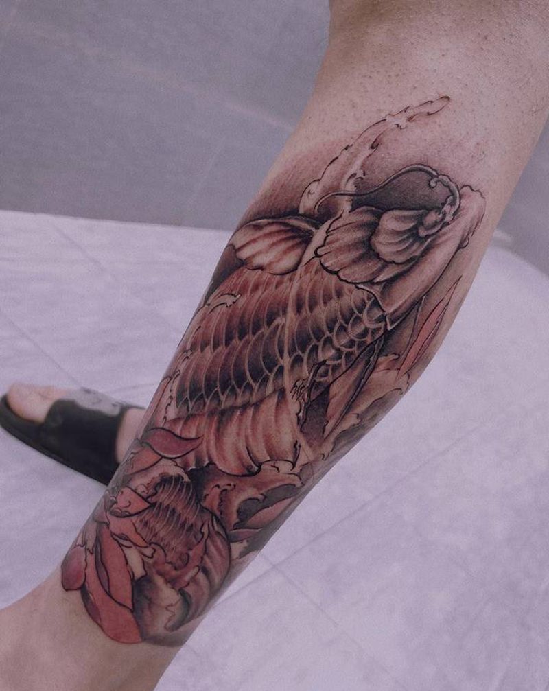 包腿鱼纹身图片_脚部新传统纹身图案