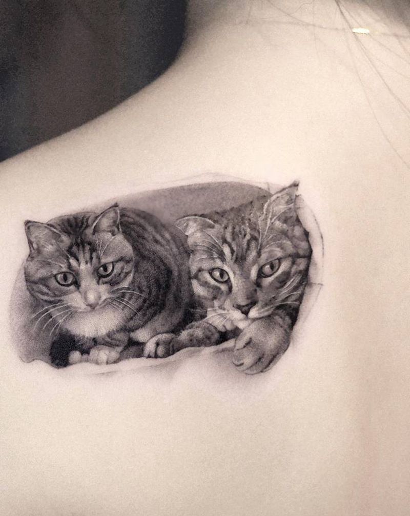 西安天予刺青写实作品纹身图片_肩部背部欧美写实纹身图案