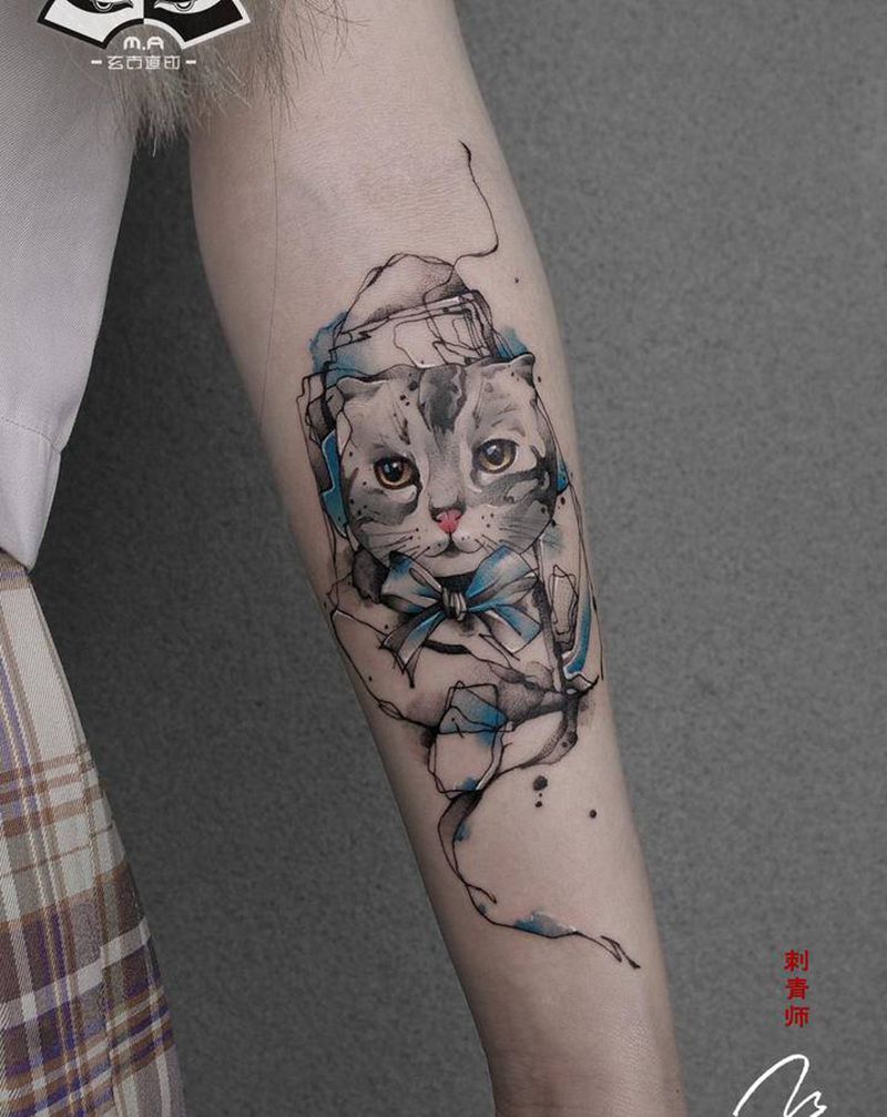 喵礼纹身图片_手臂水墨纹身图案