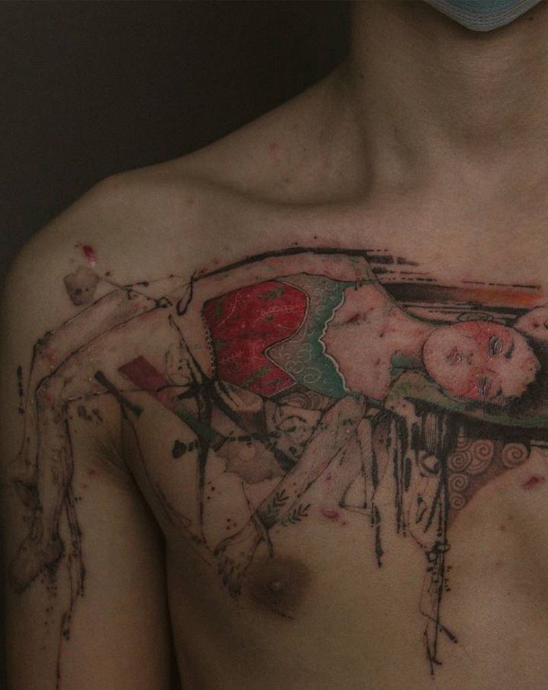 小女孩纹身图片_胸部肩部新传统纹身图案