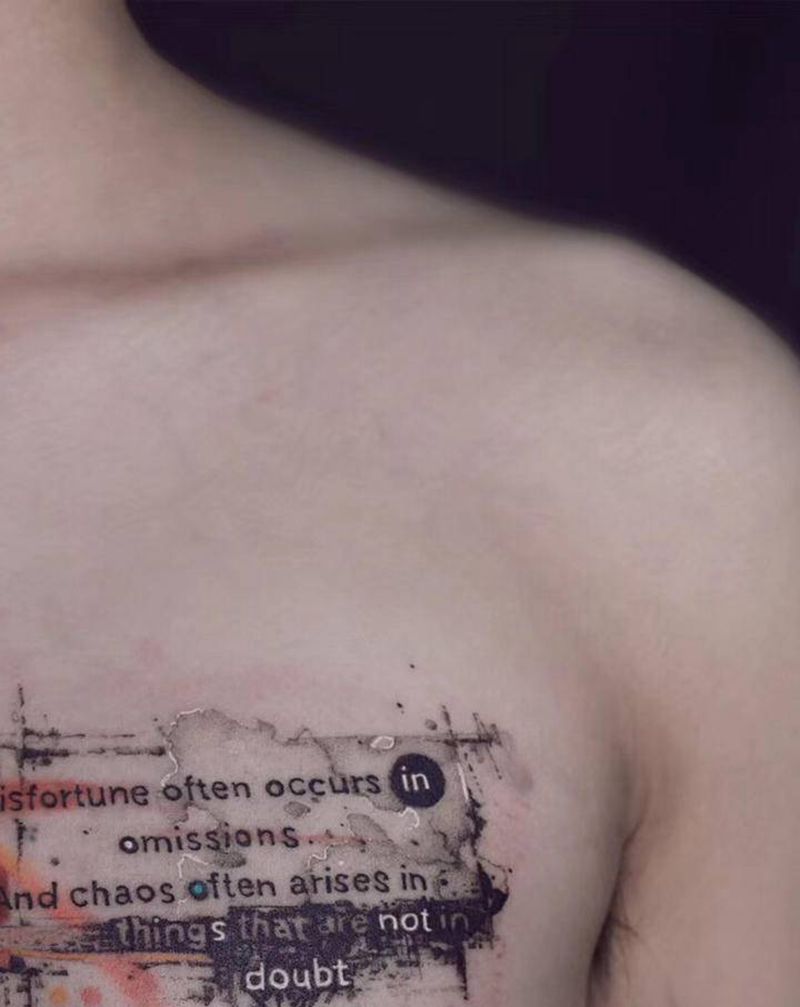 七十四颗纹身图片_胸部水墨水彩纹身图案