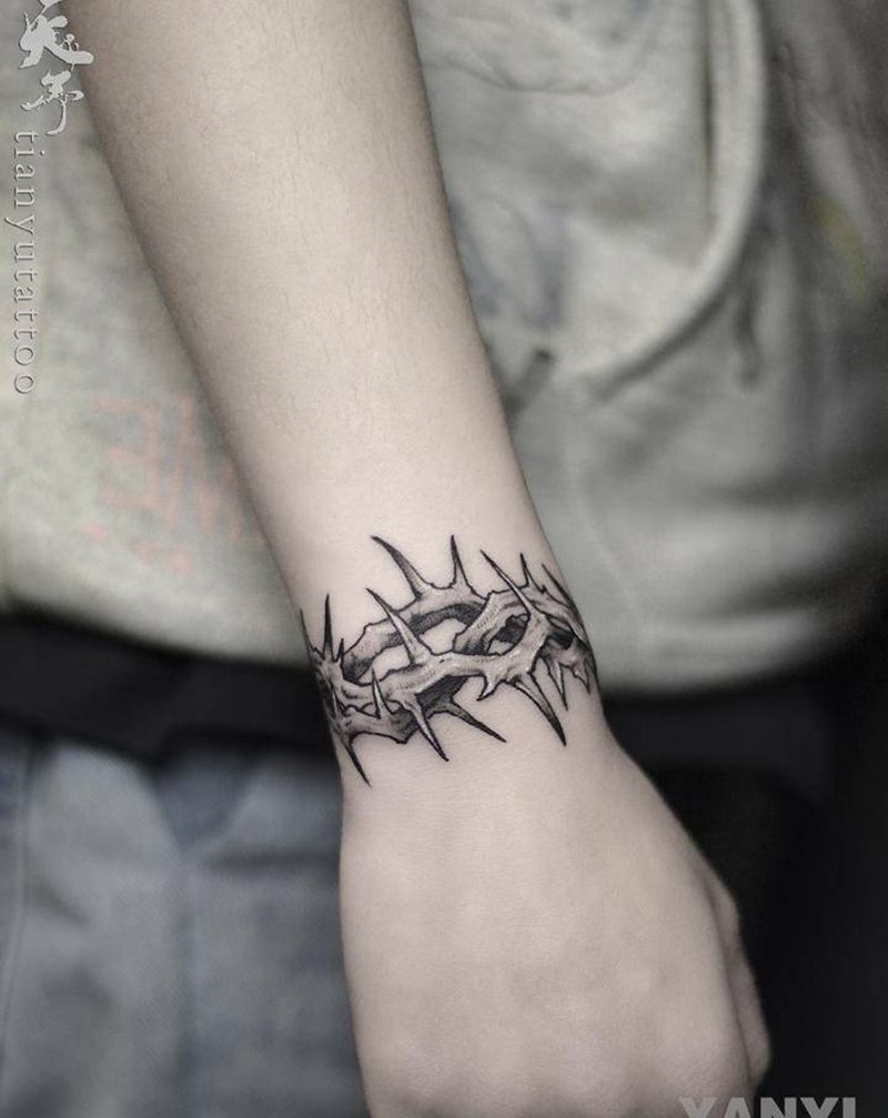 手腕荆棘遮盖纹身图片_手部手臂几何图腾纹身图案