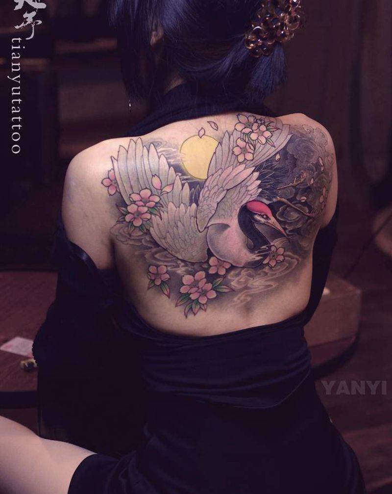 传统仙鹤遮盖纹身图片_背部老传统新传统纹身图案