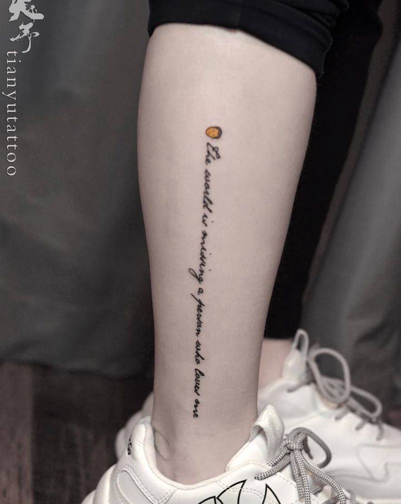 清新小字母纹身图片_腿部几何图腾纹身图案