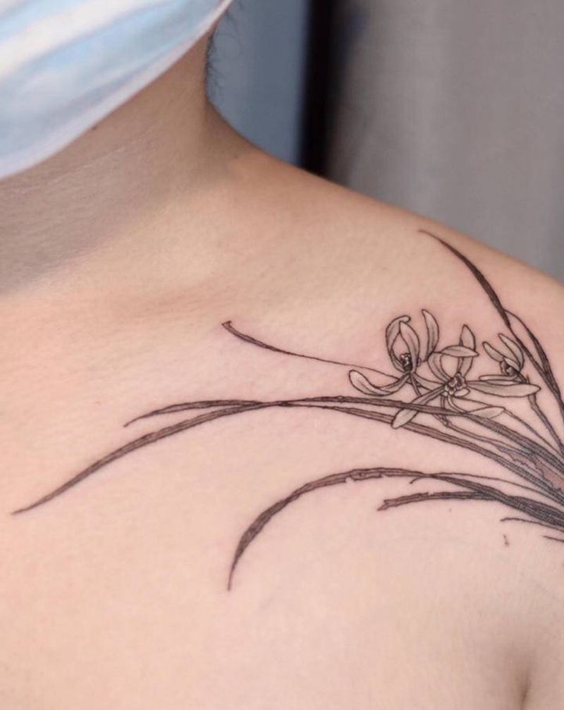 清新寒兰纹身图片_胸部手臂图腾水墨纹身图案