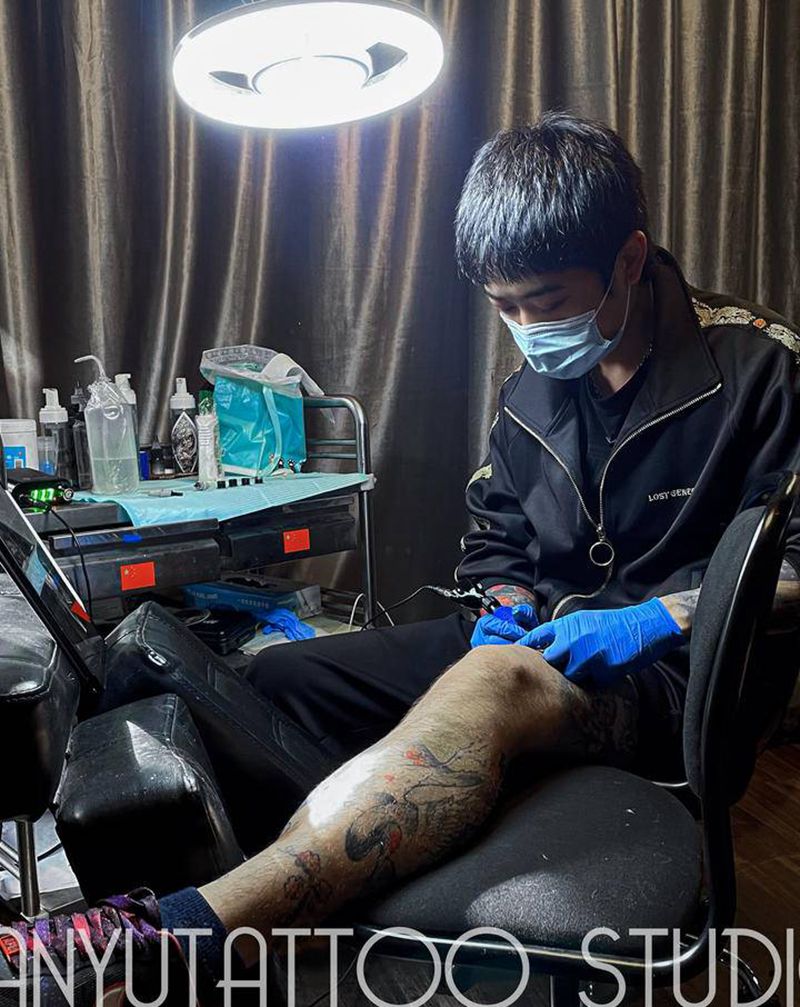 这是一个适合纹身的季节