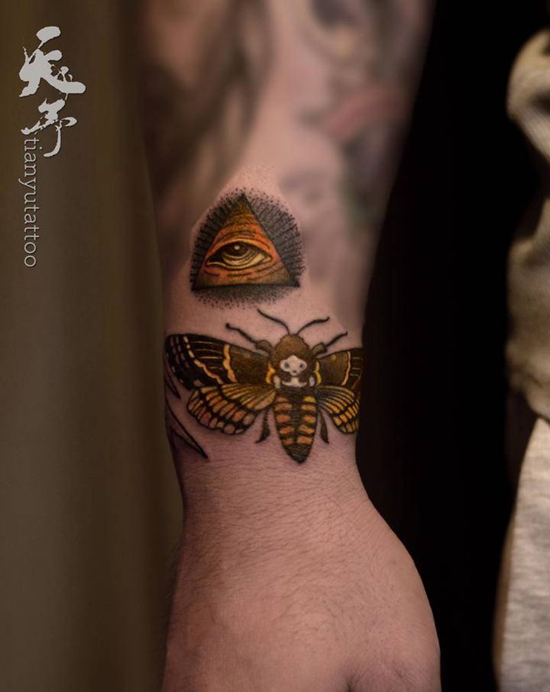 纹身修改，使图案焕然一新