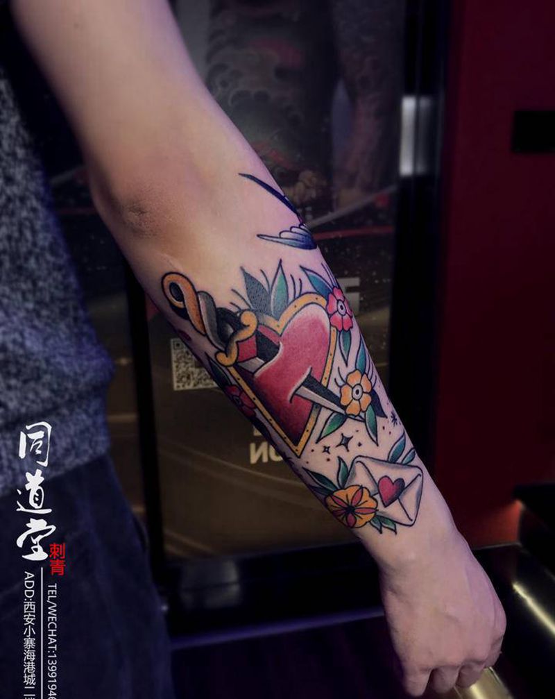 花臂纹身纹身图片_手臂Old School水彩纹身图案