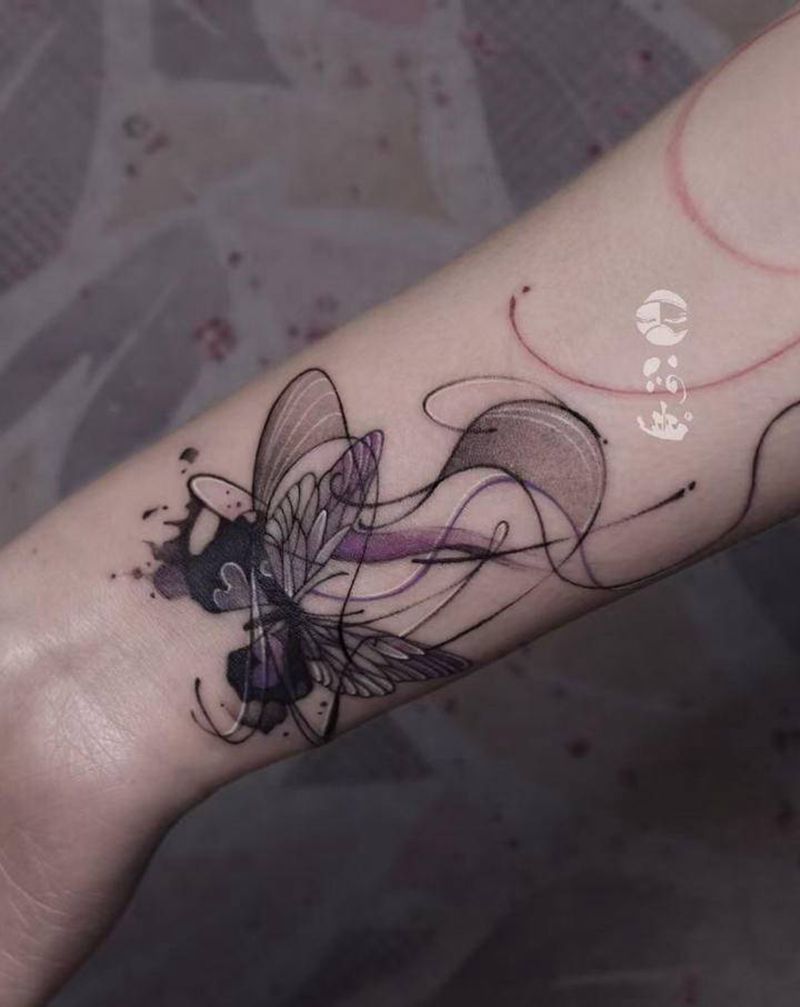 蝴蝶纹身图片_手臂水墨水彩纹身图案