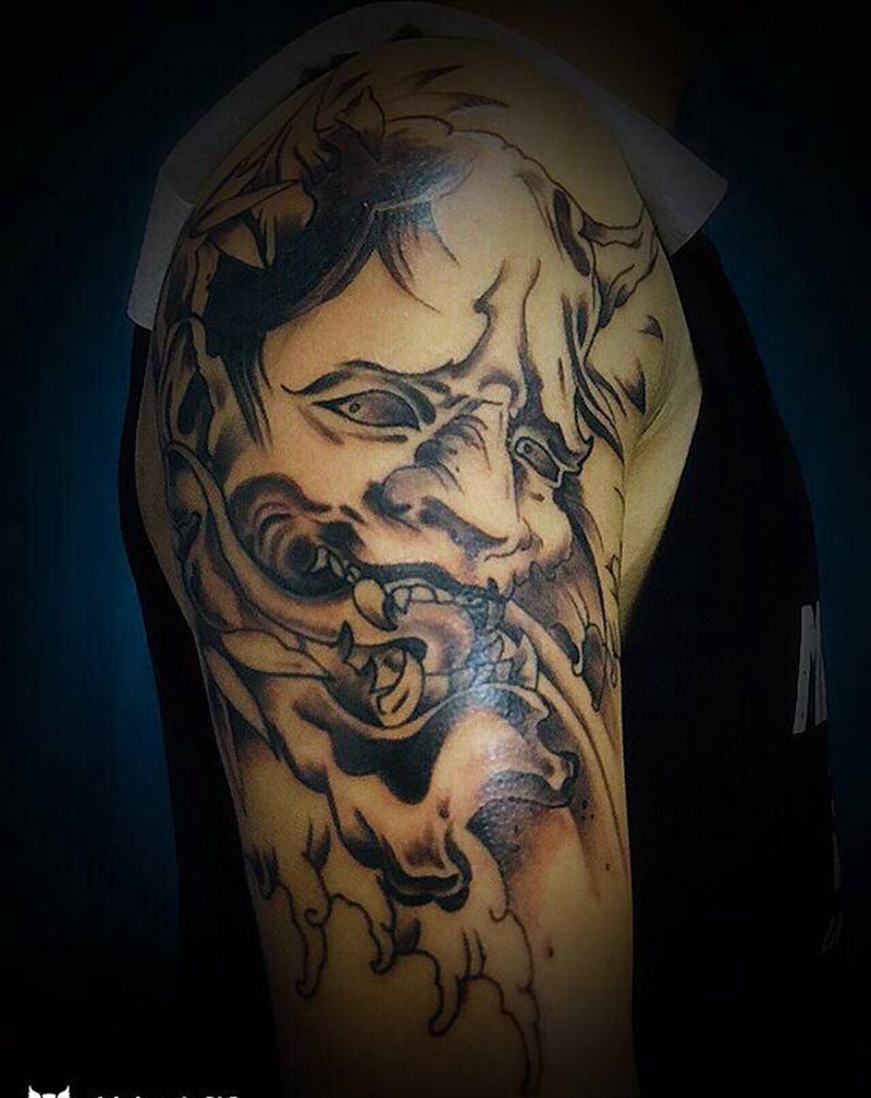 大臂般若纹身图片_手臂新传统纹身图案