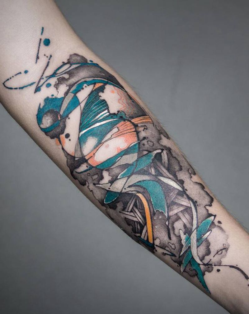 《无声的飞翔》纹身图片_手臂新传统水墨鸟纹身图案