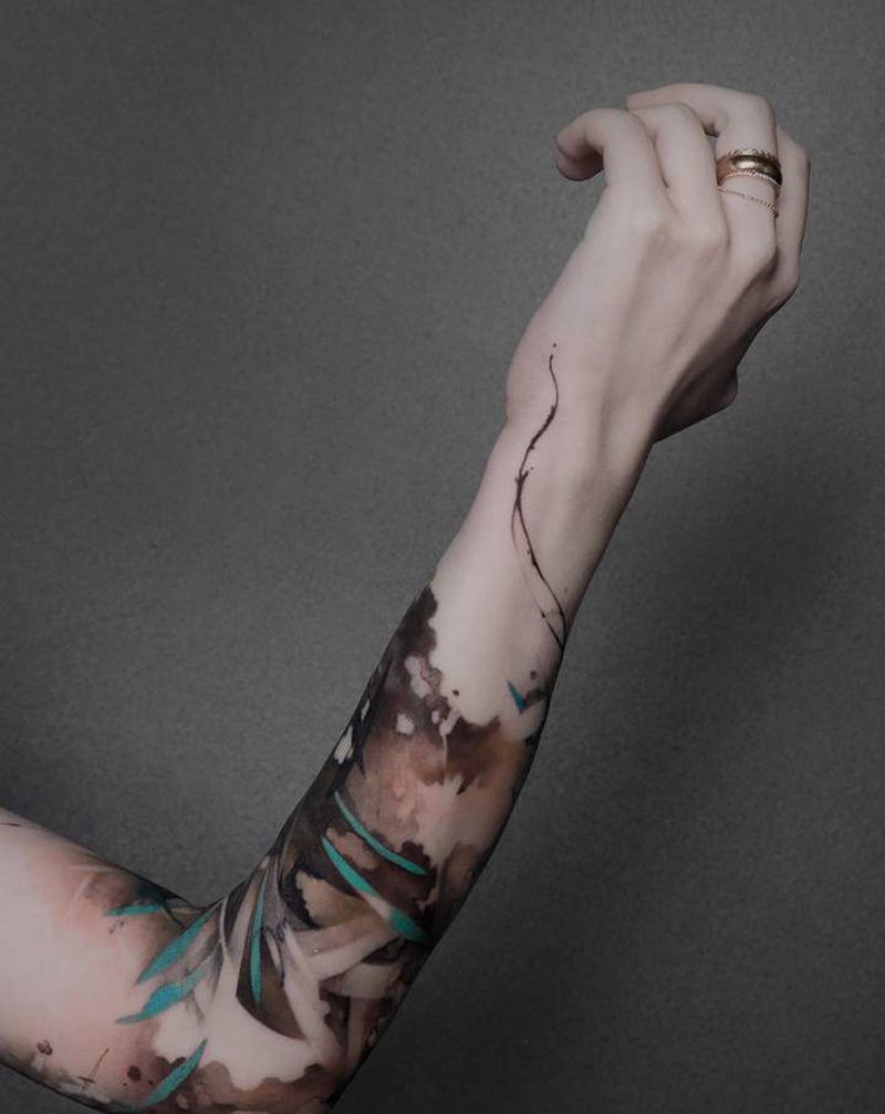 《荷》纹身图片_手臂水墨荷花莲蓬纹身图案