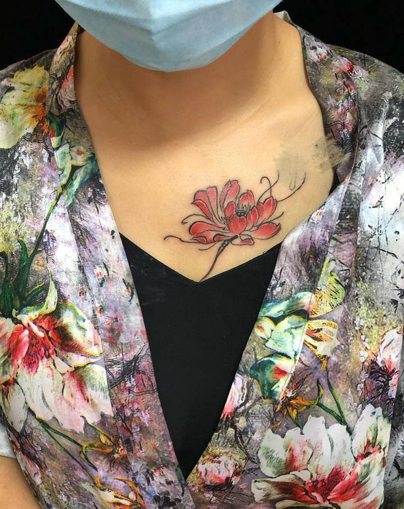 荷花纹身图片_胸部新传统纹身图案