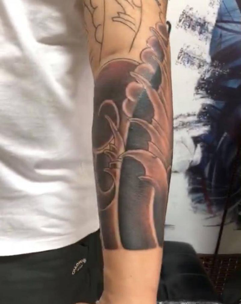 花臂(未完)纹身图片_手臂老传统纹身图案