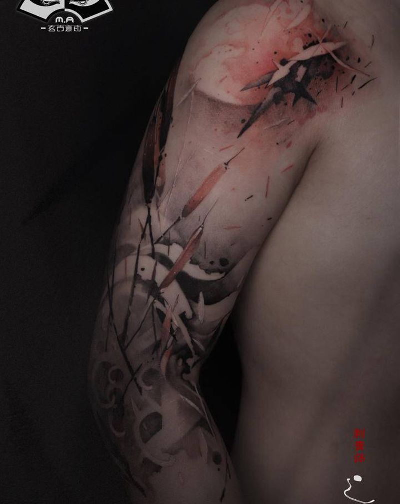 《光影婆娑》纹身图片_手臂水墨水叶子太阳纹身图案