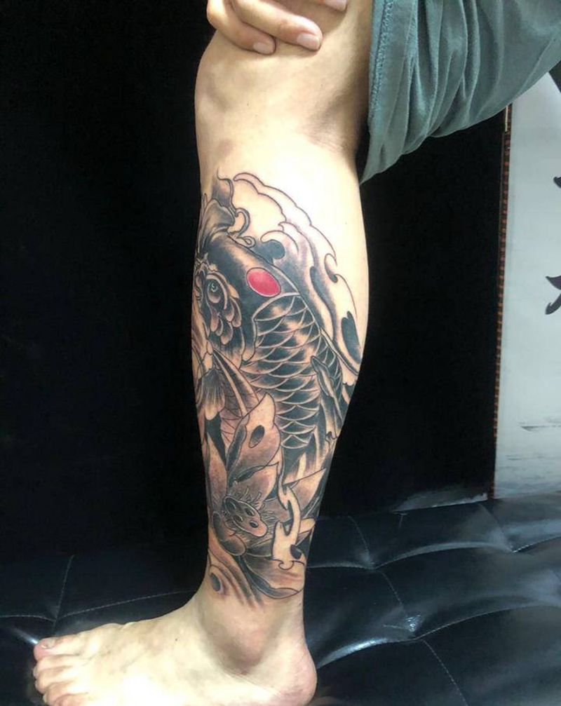 小腿鱼纹身图片_腿部新传统纹身图案