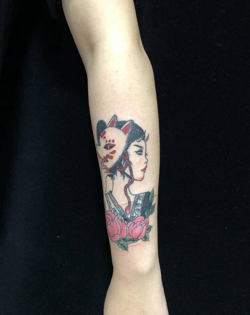 小臂小清新美女纹身图片_手臂新传统纹身图案