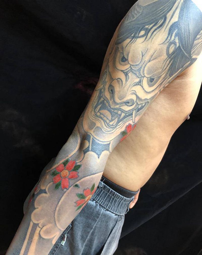 花臂纹身图片_手臂老传统纹身图案