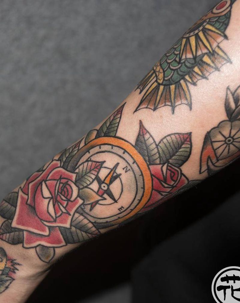 玫瑰纹身图片_手臂纹身图案