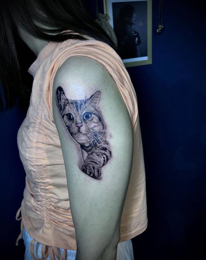 小猫咪纹身图片_手臂点刺纹身图案