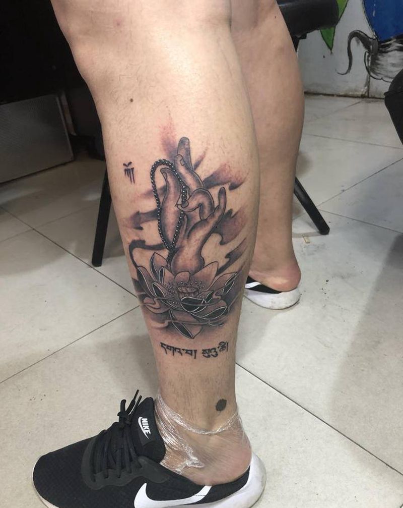 莲花佛手纹身图片_脚部纹身图案