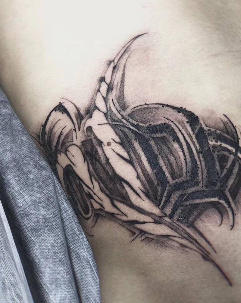 暗黑花体字纹身图片_腹部花体字暗黑纹身图案