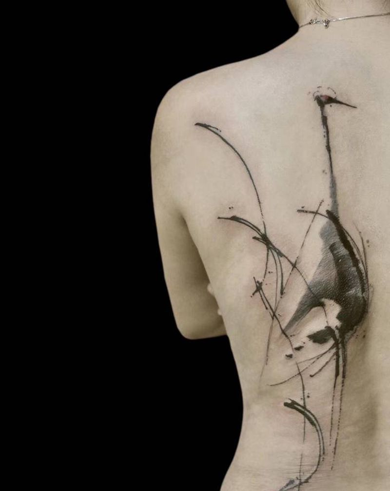 鹤纹身图片_背部腰部水墨水彩纹身图案