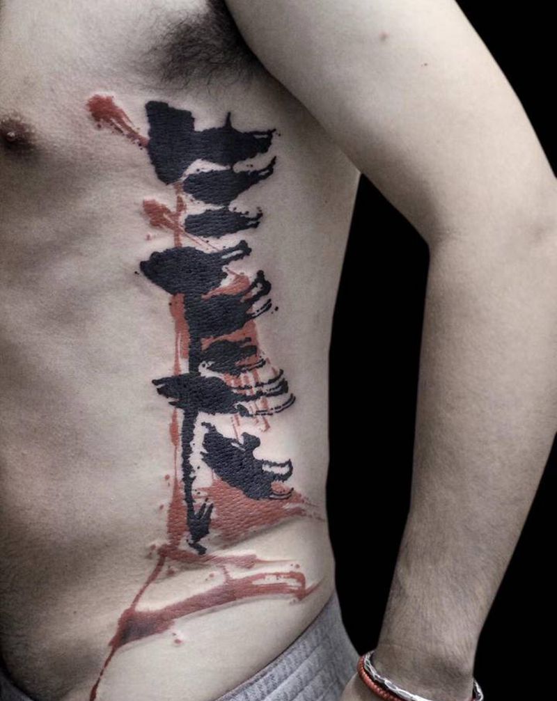 生长纹身图片_腰部腹部水墨水彩纹身图案