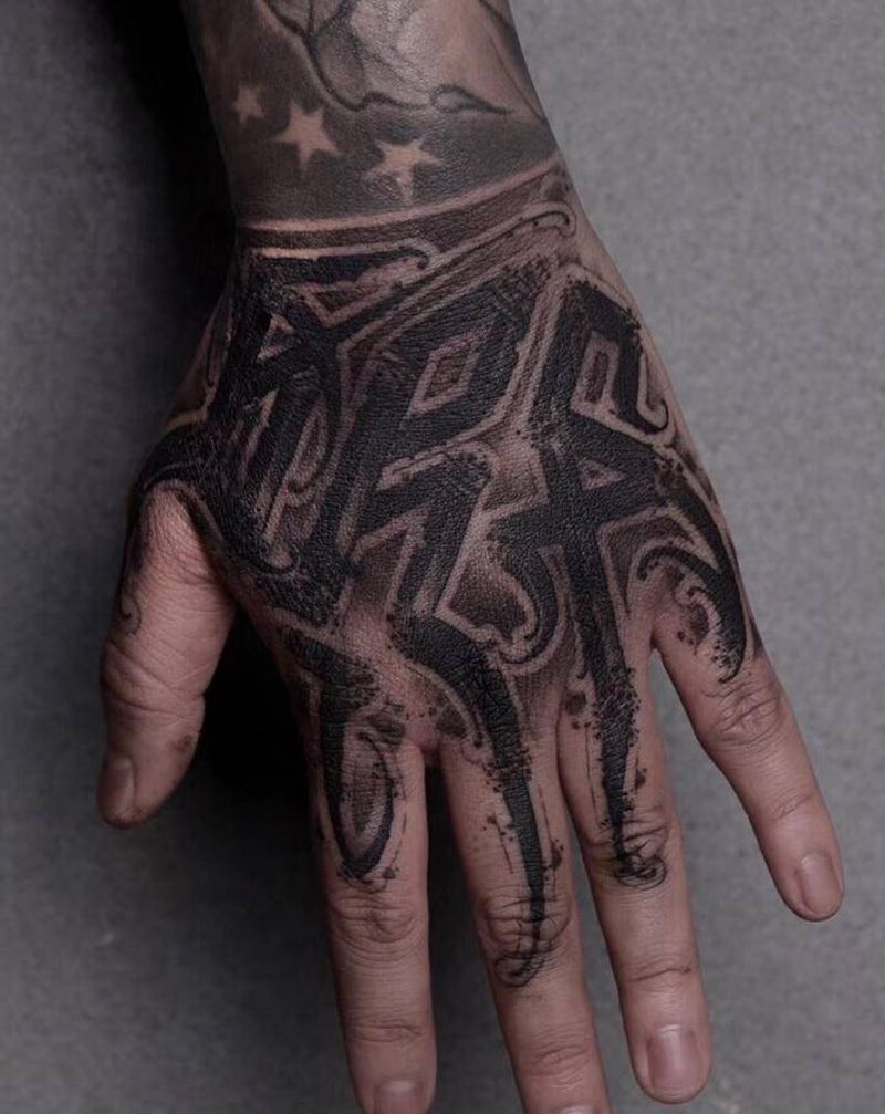 西安原创暗黑花体字纹身纹身图片_手部花体字Old School花体字暗黑花体字原创纹身图案