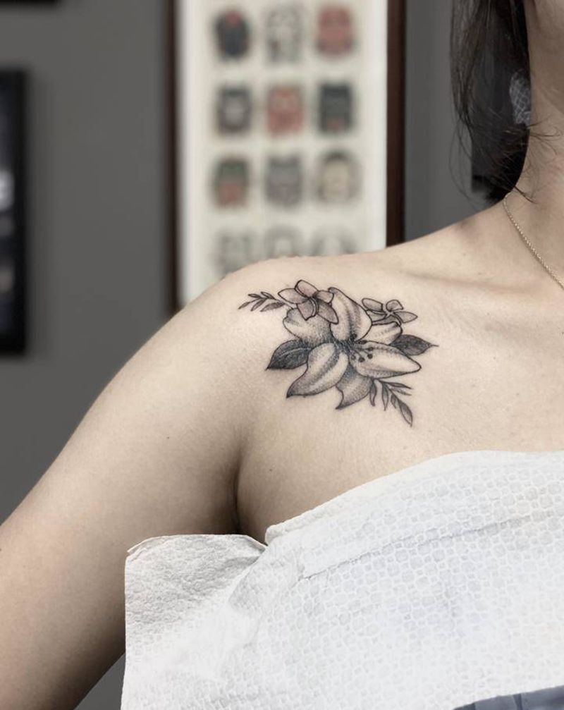 素花纹身图片_手部手臂点刺素花纹身图案