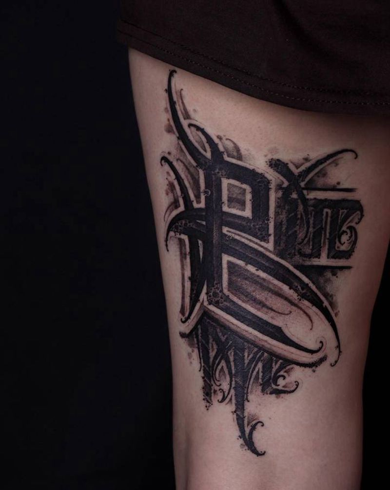 西安暗黑花体字纹身纹身图片_腿部花体字Old School暗黑花体字花体字原创纹身图案