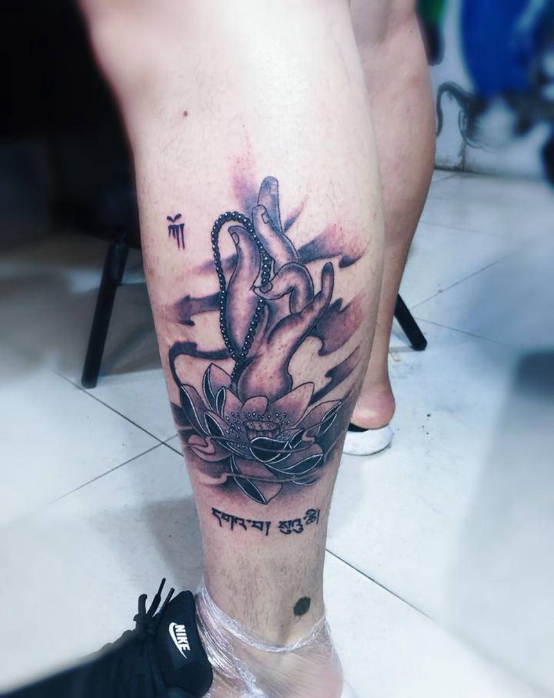 佛手纹身图片_腿部纹身图案