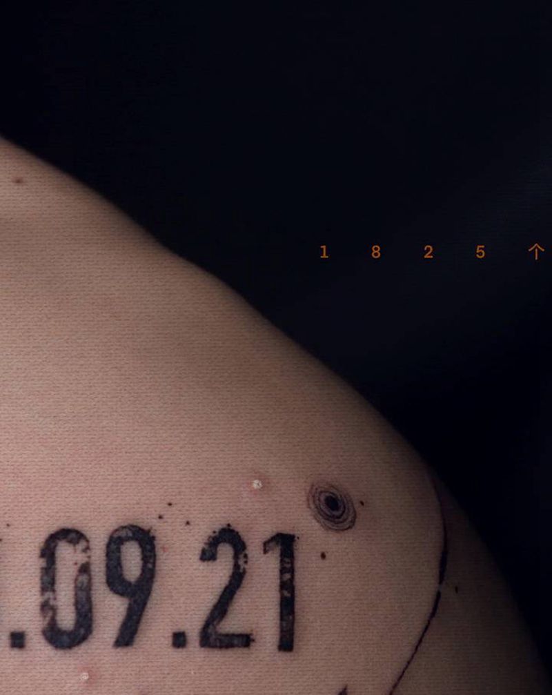 【43800】纹身图片_胸部表现主义纹身图案