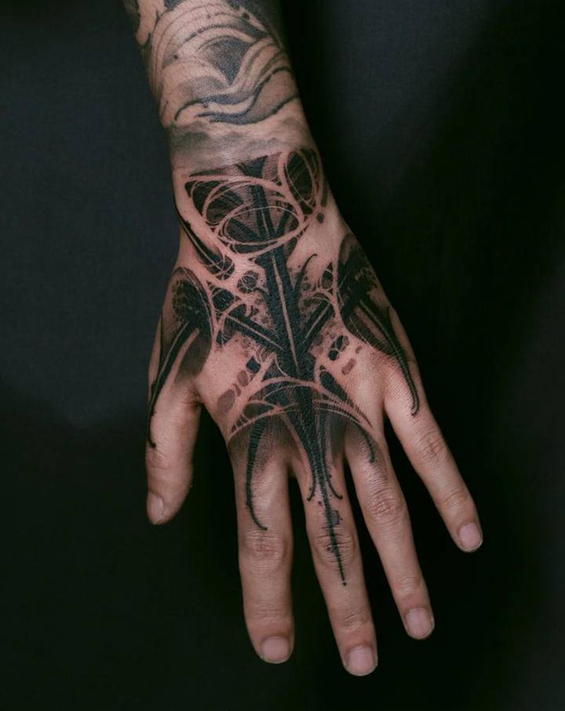 西安原创暗黑花体字纹身纹身图片_手部手臂花体字图腾花体字原创暗黑纹身图案