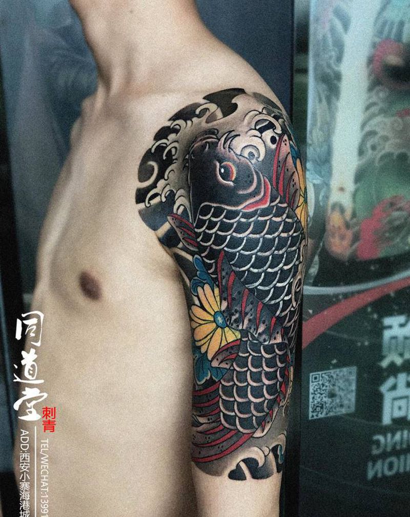 鲤鱼纹身纹身图片_手臂老传统纹身图案